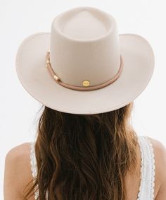 Everything you need in a hat band - adjustable, removable + confidence-boosting. A minimalist vegan leather hat wrap band featuring gold detailing to naturally elevate any look. Cara Loren, Leather Hat, Leather Hats, Confidence Boost, Hat Band, Leather Wraps, Gold Details, Dusty Pink, Cognac