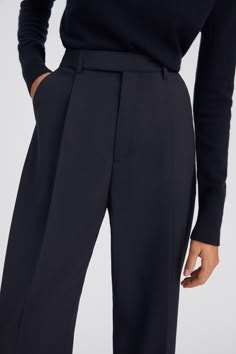 Work Attire Professional, Semi Formal Mujer, Classy Work Attire, Work Attire Women, Casual Work Attire, Dark Academy, Work Dresses For Women, Wardrobe Tips, Outfits Chic