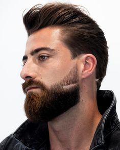 Neat Pompadour with Beard Slit Beards For Men, Hair Men Style, Male Hairstyles, Patchy Beard, Professional Haircut, Beard Haircut, Beard Hairstyle, Cool Hairstyles For Men, Hairstyles Men