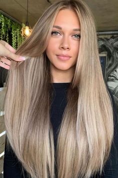 blonde hair color ideas Beige Blonde Hair, Rambut Brunette, Dirty Blonde Hair, Blonde Hair Inspiration, Blonde Hair Looks, Hair Easy, Trendy Haircuts, Haircuts For Long Hair, Hair Inspiration Color