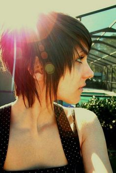 Had this haircut, not my favorite on me lol Artsy Hair, Short Emo Hair, Emo Hairstyle, Emo Hairstyles, Girls Hairstyles Easy, Girls Short Haircuts, Haircut Types, Hair Styles 2014