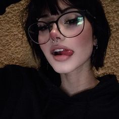 Glasses Inspiration, Anna Banana, Alt Makeup, Glasses Makeup, Alt Girls, Discord Pfp, Style Goals, People Clothes, Girl Inspiration