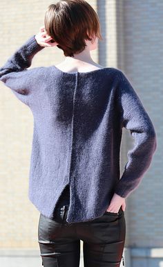 Ravelry: Windemere Road Sweater pattern by Kate Fisher Easy Knit Sweater Pattern Free, Cotton Sweater Pattern, Knit Sweater Pattern, Knit Garments, Ladies Knitting Patterns, Creative Knitting, Jumper Knitting Pattern, Knitting Machine Patterns