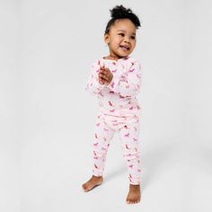 the no drama pajama long sleeve set comes complete with magnets at the neck so kids can dress themselves before bed. (read: no over-the-head struggles.) GOTS certified organic cotton is breathable and created with a snug fit. Playful Long Sleeve Sleepwear For Pajama Party, Playful Long Sleeve Sleep Sets, Playful Long Sleeve Loungewear Sleepwear, Playful Long Sleeve Sets For Playtime, Playful Long Sleeve Playtime Sets, No Drama, Before Bed, Fall Collection, Kids Pajamas