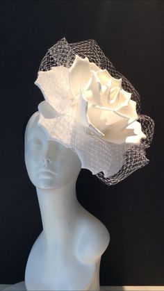 Pola Topi, White Fascinator, Rose Headband, All White Party, Floral Accessories Hair, Fascinator Headband, Foam Roses, Fancy Hats