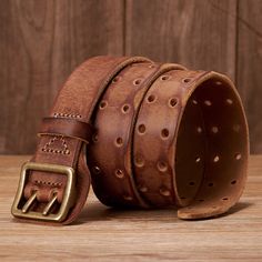 Level Up Your Style with the Men's Handmade Stap Buckle Belt! 🔒 Crafted from genuine cowskin, this fashion-forward belt features a solid pattern and a stylish staple buckle. With a width of 3.8cm and a sleek buckle length and width, it's the perfect accessory to complete your look. Elevate your style game today! ✨👔 Features: 🔒 Premium Quality: Our Men's Handmade Strap Buckle Belt is crafted from high-quality cowskin for durability and a luxurious feel. ⚫️ Timeless Solid Design: The solid patt Cowboy Attire, Cowboy Belt, Wide Leather Belt, Vintage Mens Fashion, Fashion Jeans, Fashion Belts, Genuine Leather Belt, Leather Pieces, Moda Vintage