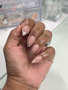 Sns Extensions, Fall Oval Nails Design, Fall Oval Nails, Ballerina Acrylic Nails, Oval Nail, Oval Nails Designs, Cow Nails, Spring Acrylic Nails, Retro Nails