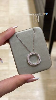 Diamond Pendants Designs, Fancy Jewelry Necklace, Anklet Designs, Fancy Jewellery Designs, Gold Jewelry Simple, Nail Jewelry