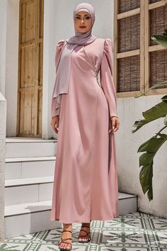 Pink Criss Cross Puff Sleeve Maxi Dress-CLEARANCE Elegant Abayas, Satin Kimono, Casual Day Dresses, Evening Gowns Elegant, Flowy Sleeves, Kimono Sleeves, Todays Outfit, Kimono Sleeve, Maxi Dress With Sleeves