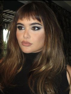 90s Makeup Look, Maquillage On Fleek, Grey Makeup, Grey Eyeshadow, Perfume Mist, Barbie Ferreira, 90s Makeup, Dope Makeup, Blue Eyeshadow