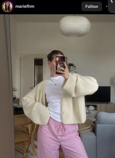 Nyc Winter Outfits, Linen Pants Outfit, Europe Outfits, Copenhagen Style, Mode Ootd, Swaggy Outfits, 가을 패션, Mode Streetwear