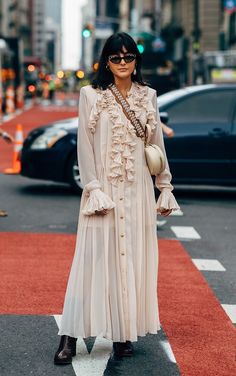 Linda Tol, Street Style Blog, Street Fashion Photography, Street Style Inspiration, Fashion Tips For Women, Motion Picture, Victorian Fashion, Fashion Photo