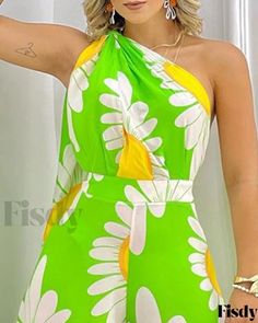 Fisdy - Daisy Print Halter Neck Wide Leg Jumpsuit with Backless Design Backless Jumpsuit, Chic Type, Estilo Chic, Daisy Print, Elegant Floral, Halter Neckline, Wide Leg Jumpsuit, Split Hem, Olivia Mark