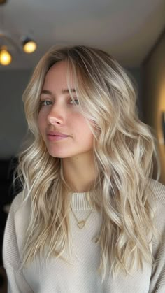 C Chest Length Blonde Hair, Medium Blonde Balayage, Blonde Balayage With Money Piece, Blonde Hair With Money Piece, Blonde Money Piece, Perfect Blonde Hair, Bright Blonde Hair, Summer Blonde Hair, Blonde Hair Transformations