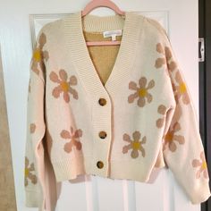 Chelsea And Theodore Button Down Flower Cardigan, Size Xl. Nwot Flower Cardigan, Cream Yellow, Yellow Cream, Sweaters & Cardigans, Button Downs, Cardigans, Chelsea, Sweaters For Women, Cream