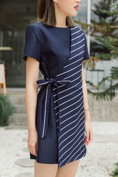 Batik Fashion, Trendy Fashion Tops, Elegante Casual, Classy Dress Outfits, Batik Dress, Style Aesthetic, Designs For Dresses, Stylish Dress Designs, Pinterest Fashion