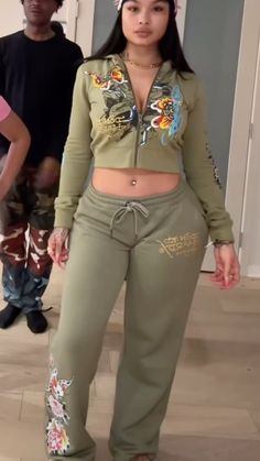 Ed Hardy Sweatsuit, Ed Hardy Tracksuit, India Love Outfits, Ed Hardy Outfit, Tracksuit Outfit Women, Dope Fashion Outfits, Pretty Girl Outfits, Cute Comfy Outfits