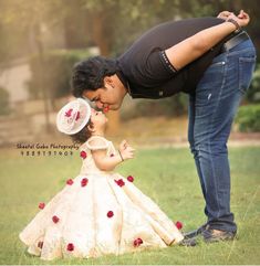 2 Year Baby Photoshoot Ideas, 1st Birthday Dress For Baby Girl And Mom, Pre Birthday Shoot Baby Girl, Indian Baby Girl, Mother Baby Photography, Baby Birthday Photoshoot, Baby Boy Newborn Photography, Mom Daughter Outfits