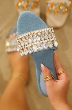 Diy Sandals, Pretty Sandals, Shoes Heels Classy, Shoes Outfit Fashion, Stunning Shoes, Fancy Shoes, Slip On Sandals, Girly Shoes, Footwear Design Women