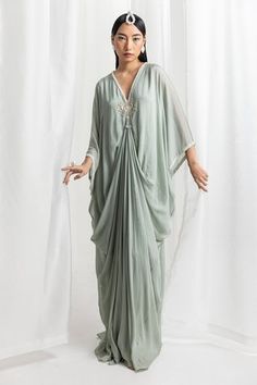 Shop for Seema Thukral Green Chiffon Placement Hand Embroidered Draped Kaftan for Women Online at Aza Fashions Seema Thukral, Draped Kaftan, Kaftan Wedding Dress, Dubai Kaftan Dress, Sheer Kaftan, Bali Dress, Reception Cocktail, Kaftan Pattern, Chiffon Kaftan