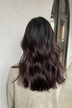 Lived In Dark Brown Balayage, Red Brown Medium Length Hair, Cool Rich Brown Hair Color, Rich Brunette Balayage Hair, Dimensional Brunette Medium Brown, Darkest Brown Balayage, Dark Brown Hair Inspo Medium Length, Dark Hair Colors Brown, Fall Black Hair Color