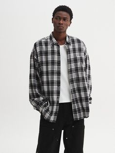 Composition : Polly, CottonColor : BlackCountry of Origin : Republic of Korea Oversized Flannel, Checkered Shirt, Black Shirt, Composition, Mens Outfits, Clothes, Black