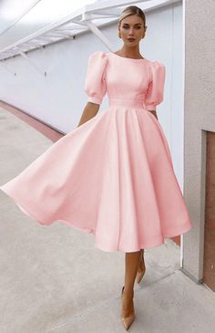 Sizing: True to size  Material composition: 95% Polyester, 5% Cotton  Collar: Round neck  Season: Spring-Summer  Weight: 490 g Elegant big swing dress in soft, solid color pink. Round neckline enhances graceful and poised look. Slim fit design flatters the feminine silhouette. Crafted for spring-summer comfort and style. Pair with nude heels for a sophisticated ensemble. Perfect for weddings, parties, or formal events. Available for Wholesale and Dropshipping.Size Chart(inch) Size Bust Waist Sle Summer Simple Dress, Big Sleeve Dress, Big Size Dresses, Pink Color Dress, Elegant White Dress, Vestidos Retro, Big Dresses, Club Dress, Cocktail Parties