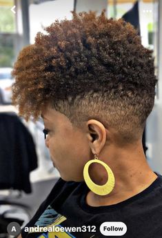 Grown Hairstyles, 4c Haircut, Afro Mohawk, Afro Bob, Undercut Natural Hair, Natural Hair Mohawk, Short Black Natural Hairstyles