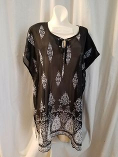 Apt 9 Black White Sheer Swim Cover Up Top Small NWT #Apt9 #CoverUp White Cover Up, High Neck Swimsuits, 1 Piece Swimsuit, Black And White Print, Sheer Material, Printed Swim, Swim Cover, Women's Swimwear, Black Swimsuit