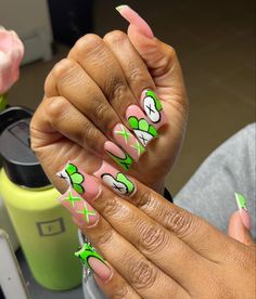 Design French Tip, Kaws Nails, French Tip Fake Nails, Acrylic Nail Designs Coffin, Square Press On Nails, Long Acrylic Nail Designs, Diy Acrylic Nails