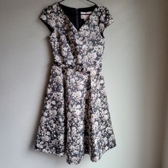 Fall Florals Dance Across Our Classic, Cap-Sleeved Elle Dress. Its Fit And Flare Silhouette, Accented By A Belt, Is Endlessly Flattering And Always Ready For A Twirl. Measures Approximately 17" From Pit To Pit, 14" Flat Across Waist, 21" Flat Across Hips, 24" Waist To Hem, 40" Long No Trades Fit And Flare Spring Dress With Cap Sleeves, Fitted Cap Sleeve Midi Dress For Spring, Spring Fit And Flare Dress With Cap Sleeves, Elegant Floral Print Dress With Fitted Waist, Elegant Dress With Fitted Waist And Floral Print, Elegant Floral Dress With Fitted Waist, Ruffle Floral Maxi Dress, Gal Meets Glam Collection, Elle Dress