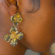 Add a touch of elegance to your look with these gold dangled Double The Flower Earrings. Their girly style and flower design make them the perfect accessory for any look. Lightweight and eye-catching, these earrings will become a favorite! Gold Flower Earrings, Flowers Earrings, Flower Dangle Earrings, Girly Style, Gold Flower, Gold Floral, Girly Fashion, Gold Flowers, Flower Earrings