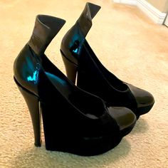 Size 40. Heels Louis Vuitton, Louis Vuitton Black, Gorgeous Heels, Louis Vuitton Shoes, Me Too Shoes, Shoes Women Heels, Shoes Heels, Louis Vuitton, Size 10