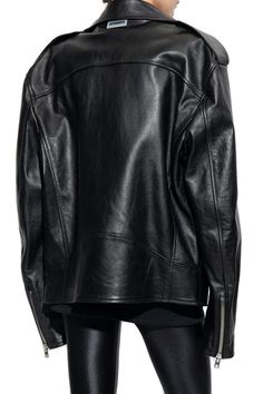 Composition: 100% Leather Sleek Winter Biker Jacket For Office, Leather Biker Jacket With Long Sleeves For Office, Leather Biker Jacket For Office, Moto Leather Outerwear For Work, Sleek Leather Biker Jacket For Winter, Sleek Winter Biker Jacket, Streetwear Leather Jacket With Button Closure, Black Leather Jacket With Zipper Closure, Luxury Oversized Black Leather Jacket