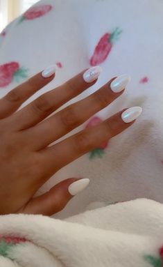 #bow #acrylics #nails #february Cute Simple Bow Nails, Nail Inspo For Hoco, Rush Nails Sorority, 13th Birthday Nails Ideas, Bow Nail Ideas, Nail Inspo Dip Powder, Simple Bow Nails, Gel Nails Ideas Christmas, Bow Nails Acrylic