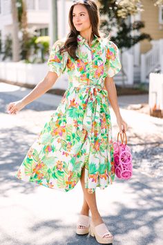 Look amazing and feel confident in this ivory white midi dress featuring a bright floral print, flattering button down design, and chic puff sleeves. Welcome the compliments and feel beautiful in the perfect piece for any occasion. This midi dress features short puff sleeves, a collared neckline, tied waist, floral print, and a button down front closure. 
Material has no amount of stretch.Sydney is wearing the small. White Floral Midi Dress, Summer Fashion For Teens, Plus Size Summer Outfits, Shirt Dress Summer, Summer Outfits For Moms, Tropical Dress, Cute Spring Outfits, White Midi, Bright Spring