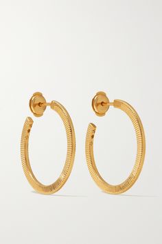 From the 'Magnetic' collection, Viltier's 'Rayon Disco' hoops are handcrafted in Paris from 18-karat gold and intricately carved with dainty lines to give them a light-catching finish. Make them your every day signature. Designer Yellow Gold Hoop Jewelry, Designer Hoop Jewelry For Anniversary, Designer Yellow Gold Small Hoop Jewelry, Designer Small Hoop Yellow Gold Jewelry, Earrings In Gold, Fine Jewels, Diamond Hoop Earrings, Single Earring, Fine Jewellery Earrings