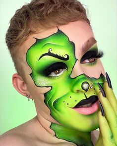 Grinch Makeup Looks, Eccentric Makeup, Christmas Elf Makeup, Film Filter, Film Makeup