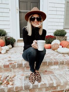 A Cup of Joy - September 27, 2019 - Pure Joy Home Estilo Chic, Fall Fashion Trends, Casual Fall Outfits, Look At You, Fall Winter Outfits, Outfits Casuales, Casual Fall, Look Fashion, Autumn Winter Fashion