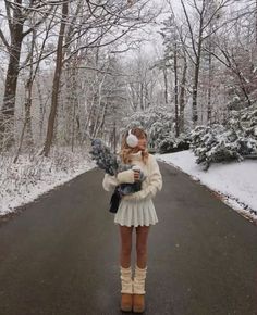 Winter Wishlist Aesthetic, Winter Outfits Aesthetic Christmas, White Girl Winter Outfits, Europe Fits Winter, White Dress Christmas Outfit, Cozy Winter Aesthetic Outfits, Snowday Outfit, White Boots Outfit Winter, White Christmas Outfit Ideas