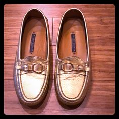 Gold Leather Driving Moccasins With Rubber Studs. Been Gently Worn, All Minor Scuffs Shown In Images. Ralph Lauren Moccasins Women, Driving Moccasins, Ralph Lauren Shoes, Ralph Lauren Collection, Gold Leather, Moccasins, Ralph Lauren, Size 7, Women Shoes