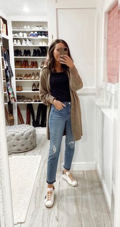 Comfy Outfits With Leggings, Casual Comfy Outfits, Leggings For Fall, Simple Casual Outfits, Warm Outfits, Curly Hairstyles, Basic Outfits, Fall Winter Outfits, Outfits Casuales