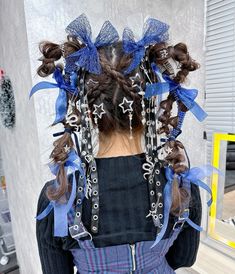 Super amazing harajuku hairstyle done by @nanami__hair on Instagram Harajuku Hairstyle, Star Pasta, Hair References, Drag Wigs, Pride Festival, Hairstyles 2024