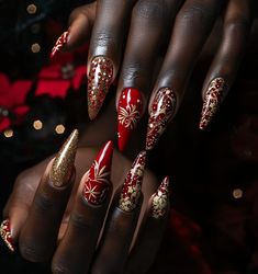 Get inspired with Christmas nail designs that bring festive cheer to your fingertips! From holiday nail art ideas featuring glittery snowflakes and cozy plaids to classic red and green nail designs, there's something here for every style. Whether you’re looking for simple holiday nails or bold festive nail art, these winter nail designs are perfect for Christmas parties, family gatherings, and holiday photos. Explore trendy Christmas nails, sparkly holiday nails, and winter wonderland nail id... New Years Nail Designs Red, Moody Christmas Nails, Christmas New Years Nails Acrylic, Red Plaid Nail Designs, Christmas And New Years Nail Ideas, Red And Green Nail Designs, Glam Christmas Nails, Red Holiday Nail Designs, Holiday Red Nails