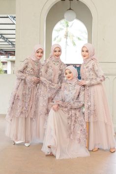 Model Dress Kebaya, Batik Dress Modern, Hijab Dress Party, Simple Hijab, Kebaya Muslim, Gowns Dresses Elegant, Dress Muslim, Wedding Hijab