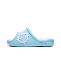 High-Quality Material: ﻿Soft cloth inner material and ultra comfy cushion Comfortable Build: Durable, all-season comfort with a rubber sole and soft insole. Women Slides, Chunky Sneakers, Classic Sneakers, Blue Jacket, Rubber Sole, Slides, Sneakers, High Quality, White