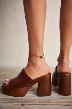 Zoe Platform | Free People Sick Shoes, Funky Shoes, Soft Slippers, Shoe Inspiration, Home Wear, Carrie Bradshaw, Mode Inspo