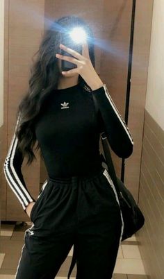 Adidas Gym Outfit, Modest Workout Outfits, Gym Attire Women, Modest Workout Clothes, Modest Workout, Modest Gym Outfit, Gym Ootd, Pilates Outfit