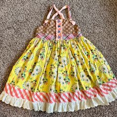 Nwt Matilda Jane Perfect Day Knot Dress - Girls Sz 8. Cross Back Floral Tunic Dress. Super Cute Eyelet Cutout At Bottom Yellow, Coral, Green Playful Yellow Dress For Dress-up, Yellow Floral Print Dress For Dress-up Occasions, Yellow Floral Print Dress For Dress-up, Yellow Dresses With Floral Print For Dress-up, Cute Yellow Sundress With Ruffles, Cute Yellow Ruffled Sundress, Yellow Sleeveless Sundress For Playtime, Yellow Summer Play Dress, Yellow Summer Dress For Play