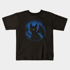 Toothless the dragon sitting down amongst a velvety Blue night sky. -- Choose from our vast selection of kids T-Shirts to match anything from your child's favorite design to unique, funny designs to make the perfect custom graphic children's T-Shirt. Put what they love on Toddler T-Shirts (Ages 1-3) or Youth T-Shirt sizes. Customize to the color they love! For boys and girls. Toothless The Dragon, Blue Night Sky, Dragon Kid, Toothless Dragon, Blue Night, Night Fury, Toothless, How Train Your Dragon, Kids T Shirts